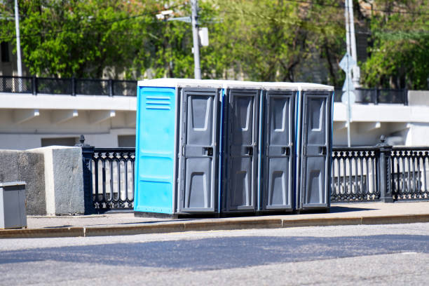 Portable Toilet Options We Offer in Pasadena Hills, MO